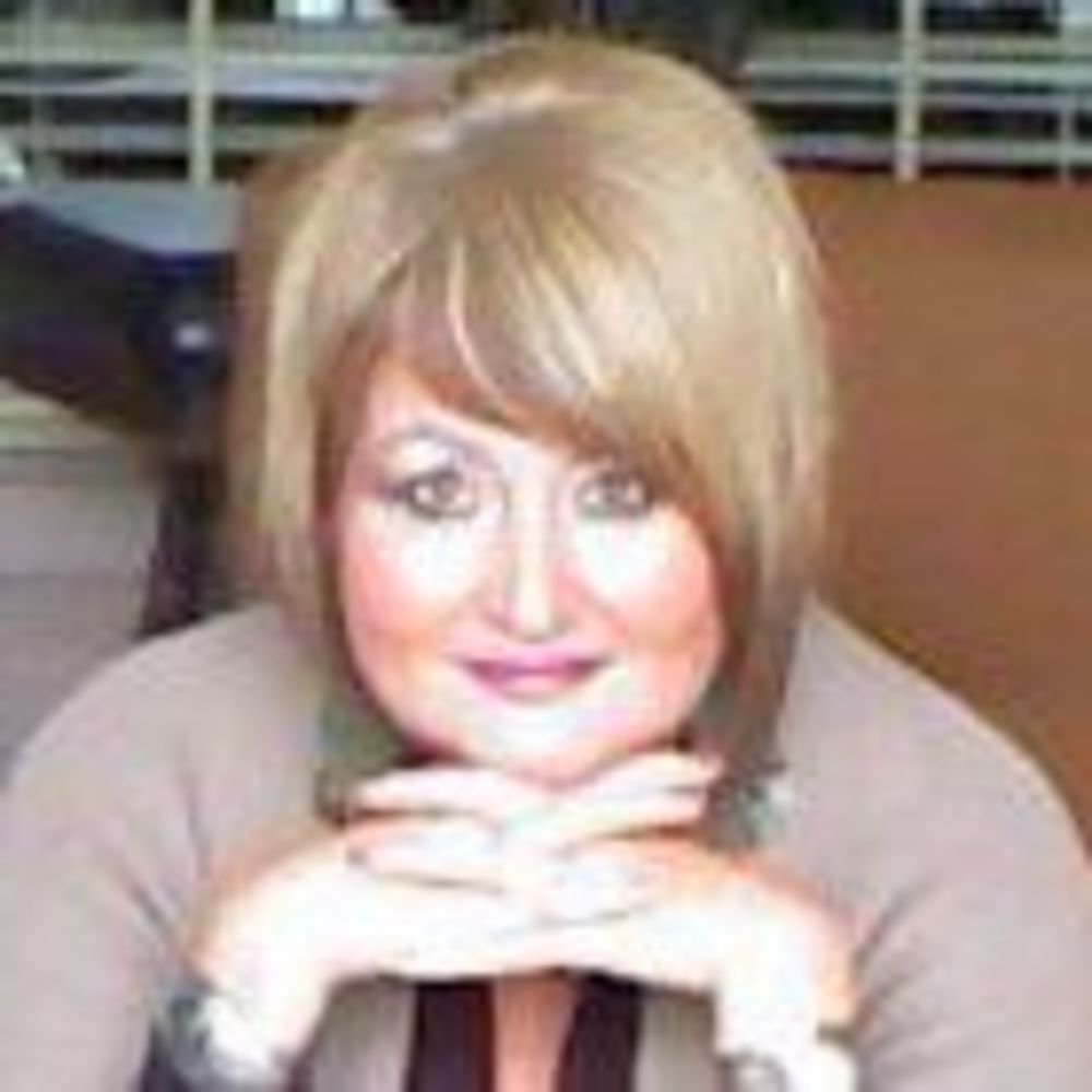 Meet your Posher, Debbie